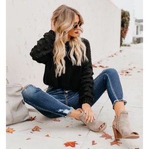 Full of Cheer Knit Sweater-black NWT sz Med